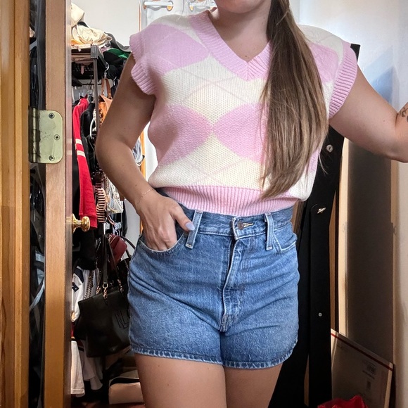 Pink and yellow sweater vest - Picture 1 of 1